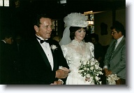 A19870509_031 * From left to right:  Fred Taylor, Barbara Taylor. * From left to right:  Fred Taylor, Barbara Taylor. * 1525 x 1034 * (123KB)